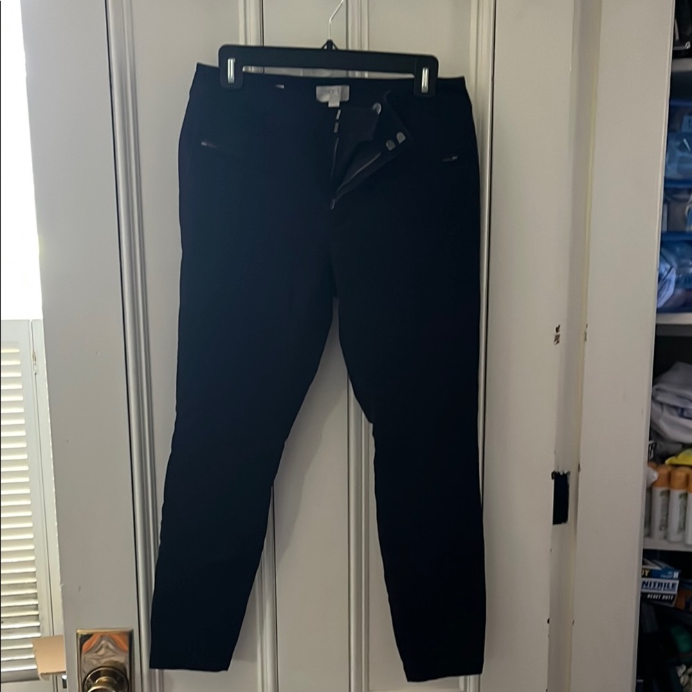 LOFT Black Skinny Ankle Length Pants Size 6P